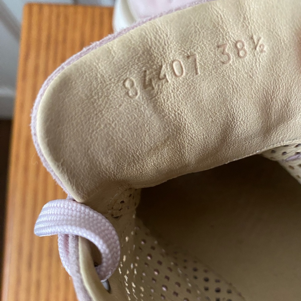 SOFTWAVES Bliss Pink Mauve Perforated Suede Platform Lug Sole Sneakers 38.5 7.5 - Picture 9 of 12